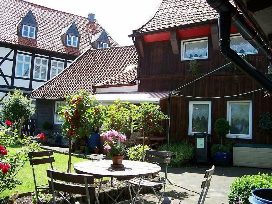 Altes Tageloehnerhaus Von 1510 Mit Garten Und Parkplatz Goslar Extérieur photo